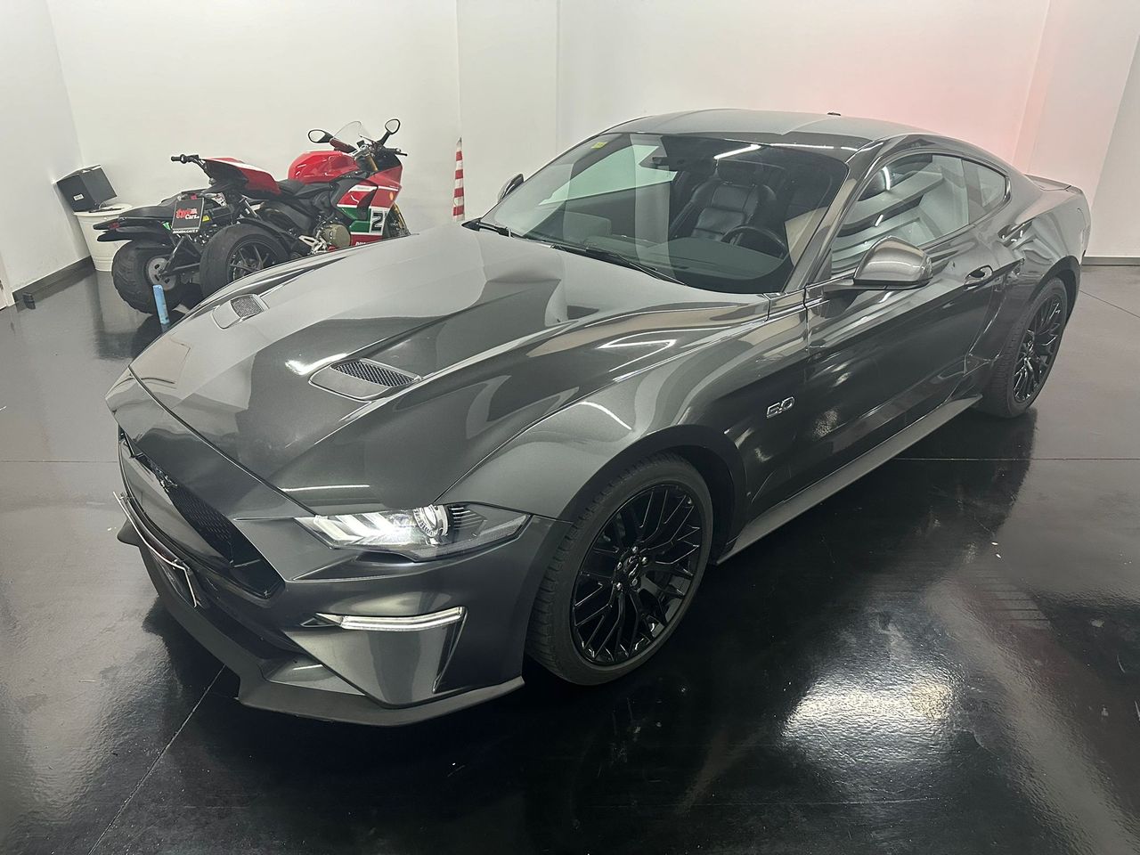 Foto Ford Mustang 1