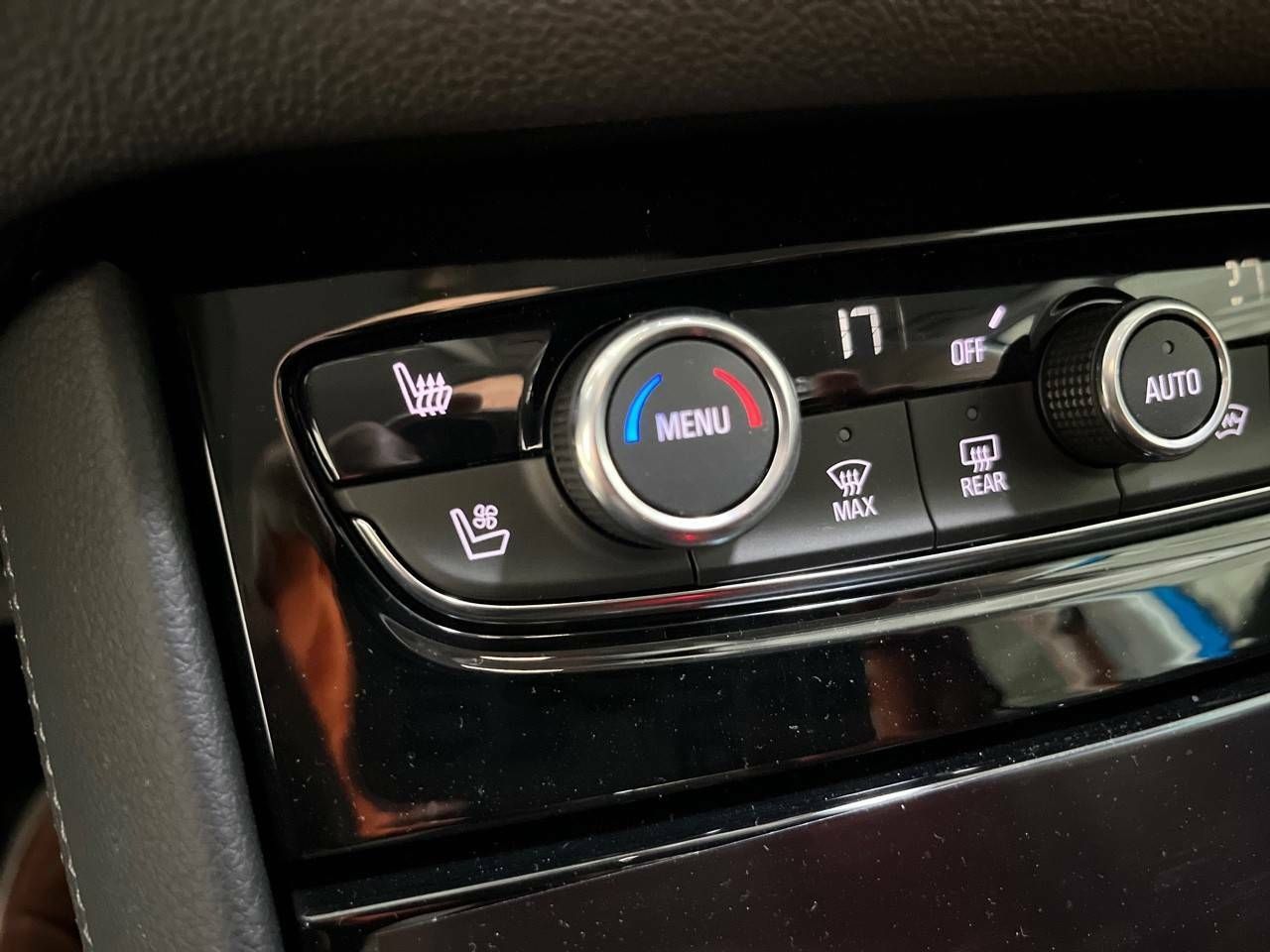 Foto Opel Grandland X 28