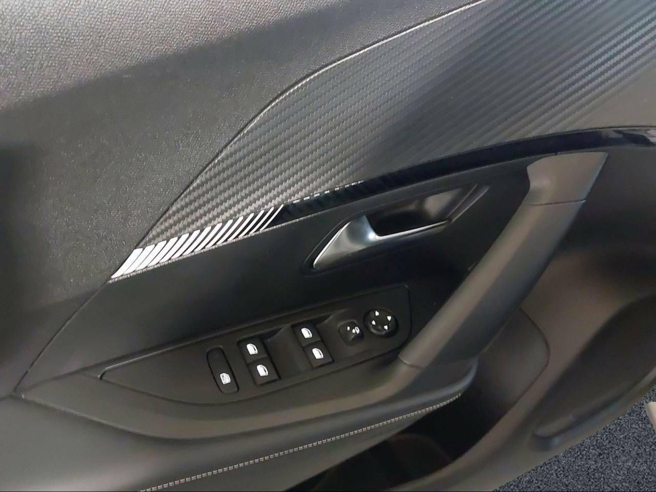 Foto Peugeot 2008 16