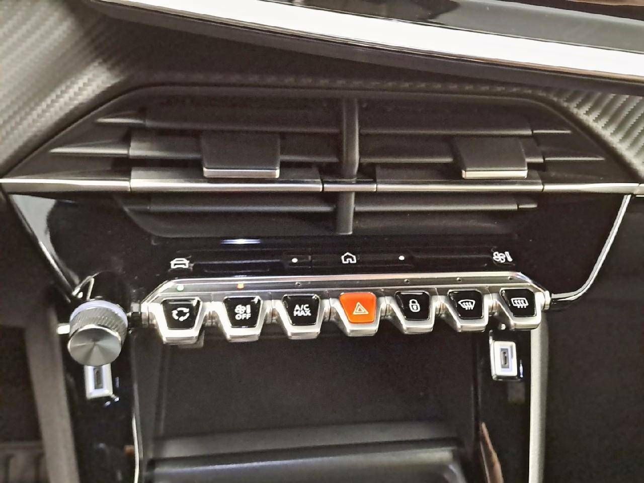Foto Peugeot 2008 16
