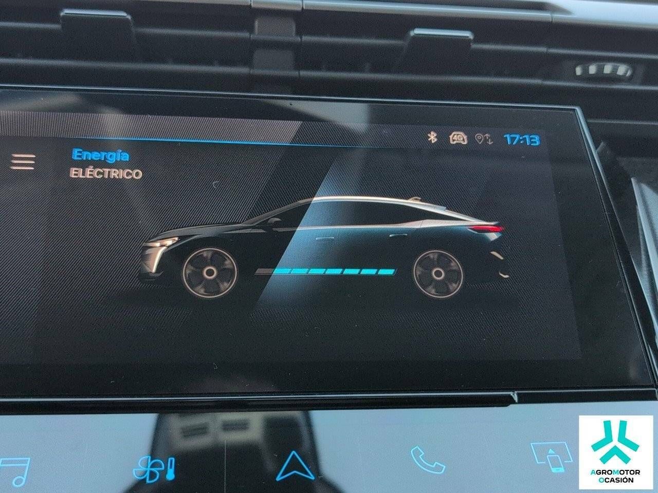 Foto Peugeot 408 32