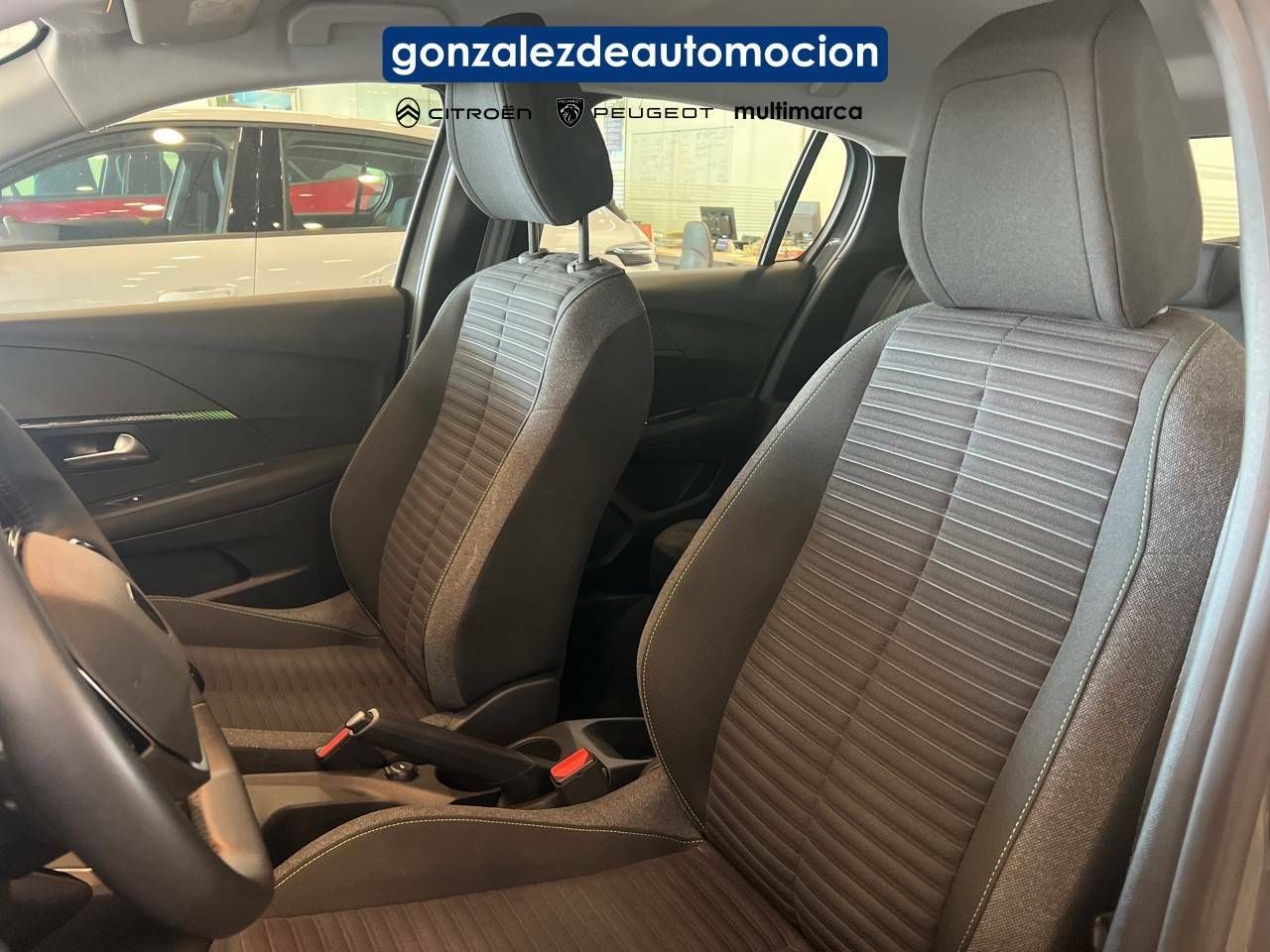 Foto Peugeot 208 9