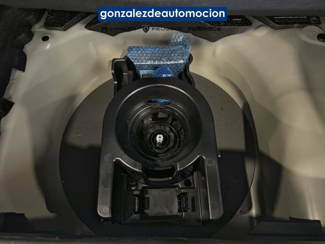 Foto Peugeot 208 13