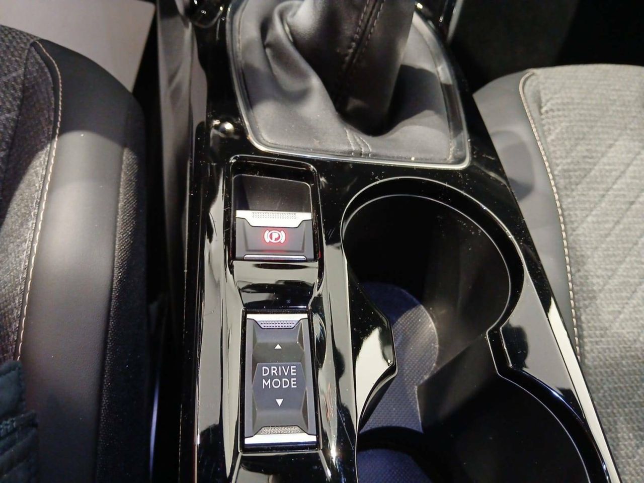 Foto Peugeot 2008 13