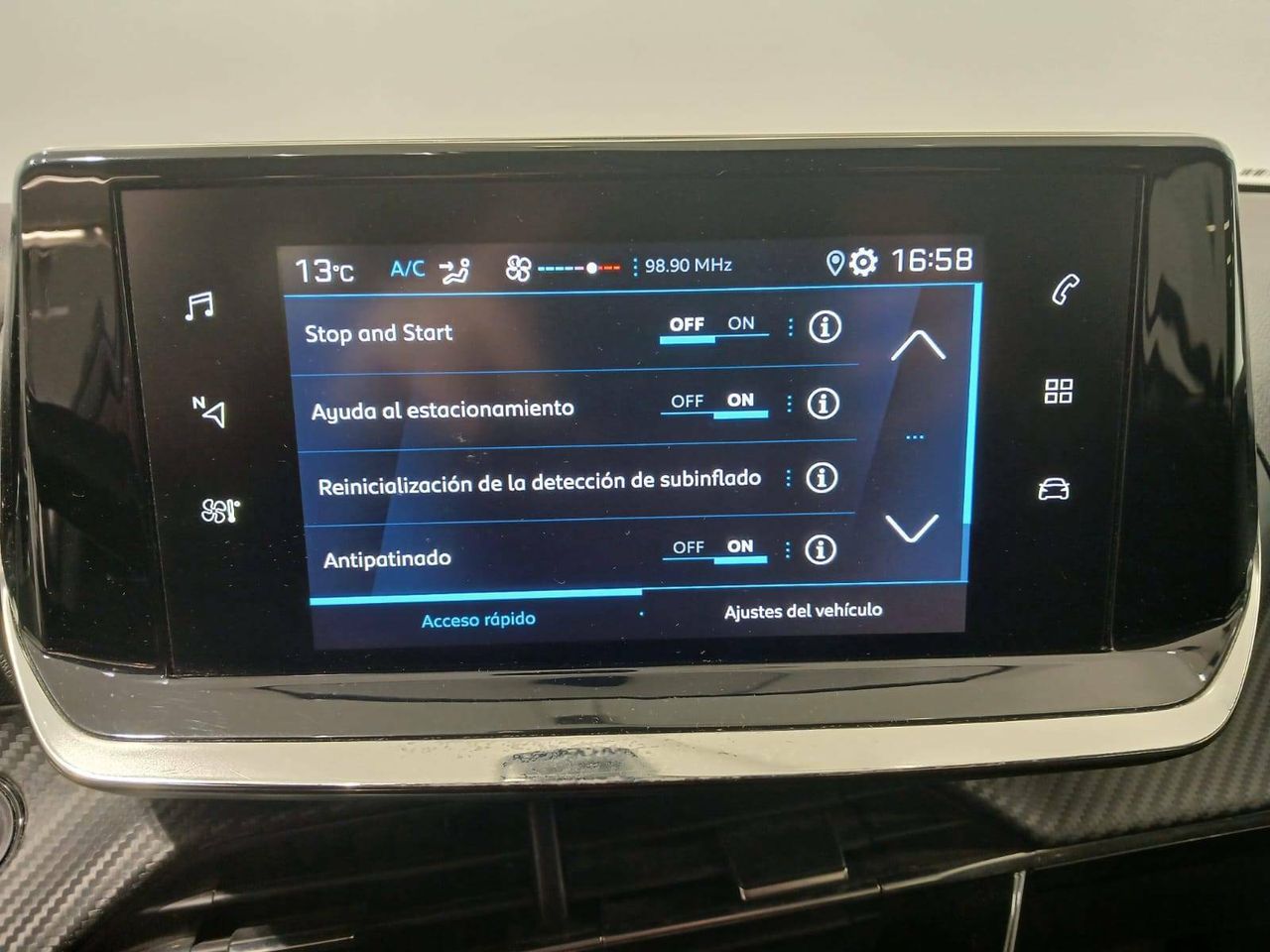 Foto Peugeot 208 12