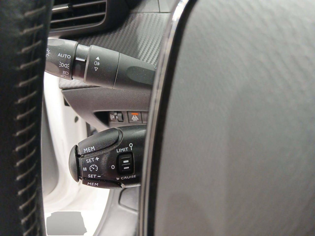 Foto Peugeot 208 20