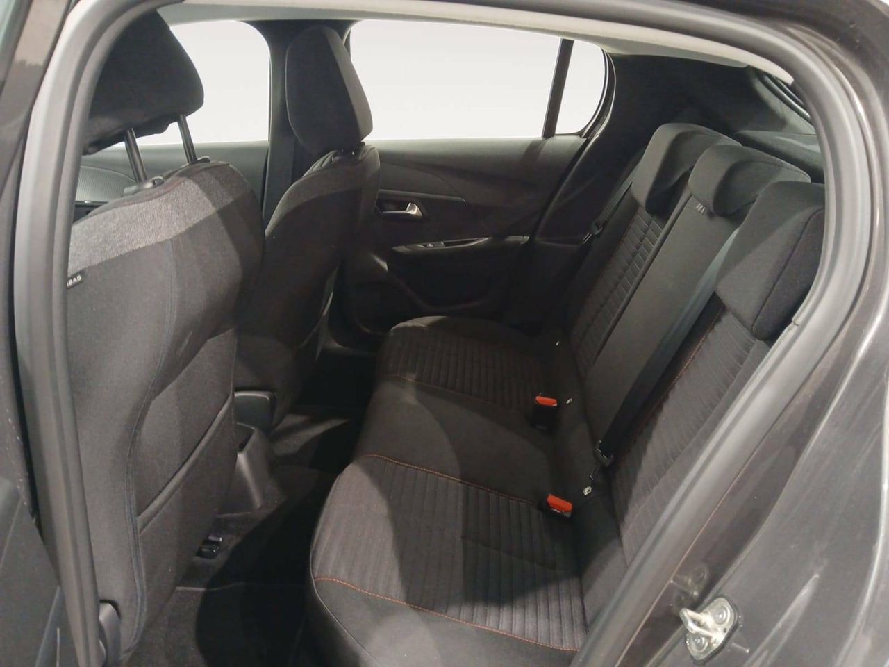 Foto Peugeot 208 10