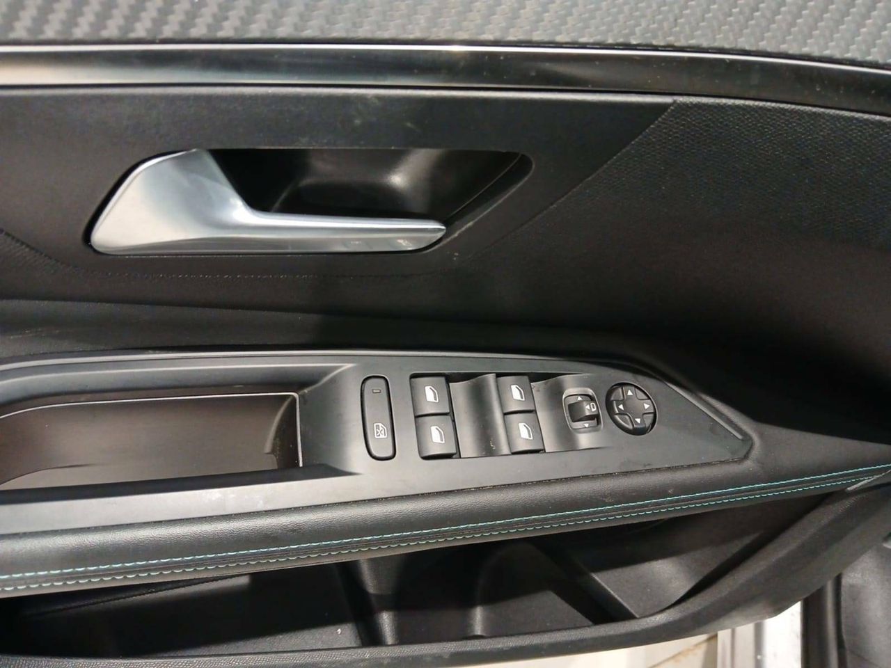 Foto Peugeot 5008 25