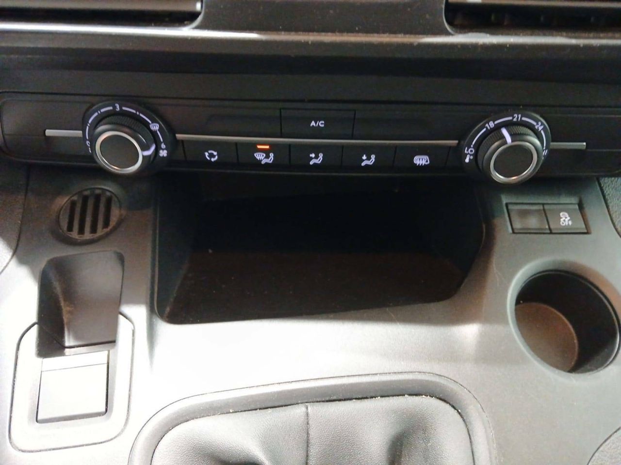 Foto Peugeot Partner 22