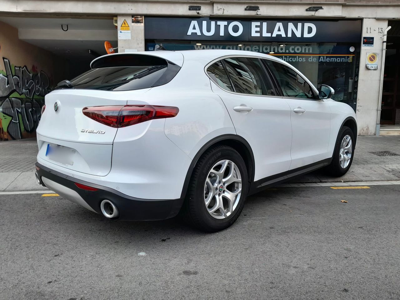 Foto Alfa Romeo Stelvio 1