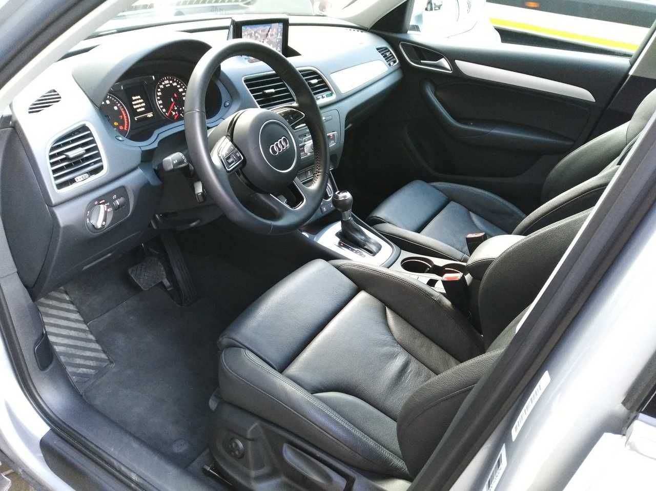 Foto Audi Q3 8