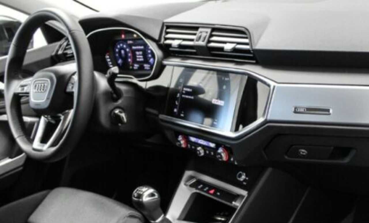 Foto Audi Q3 8