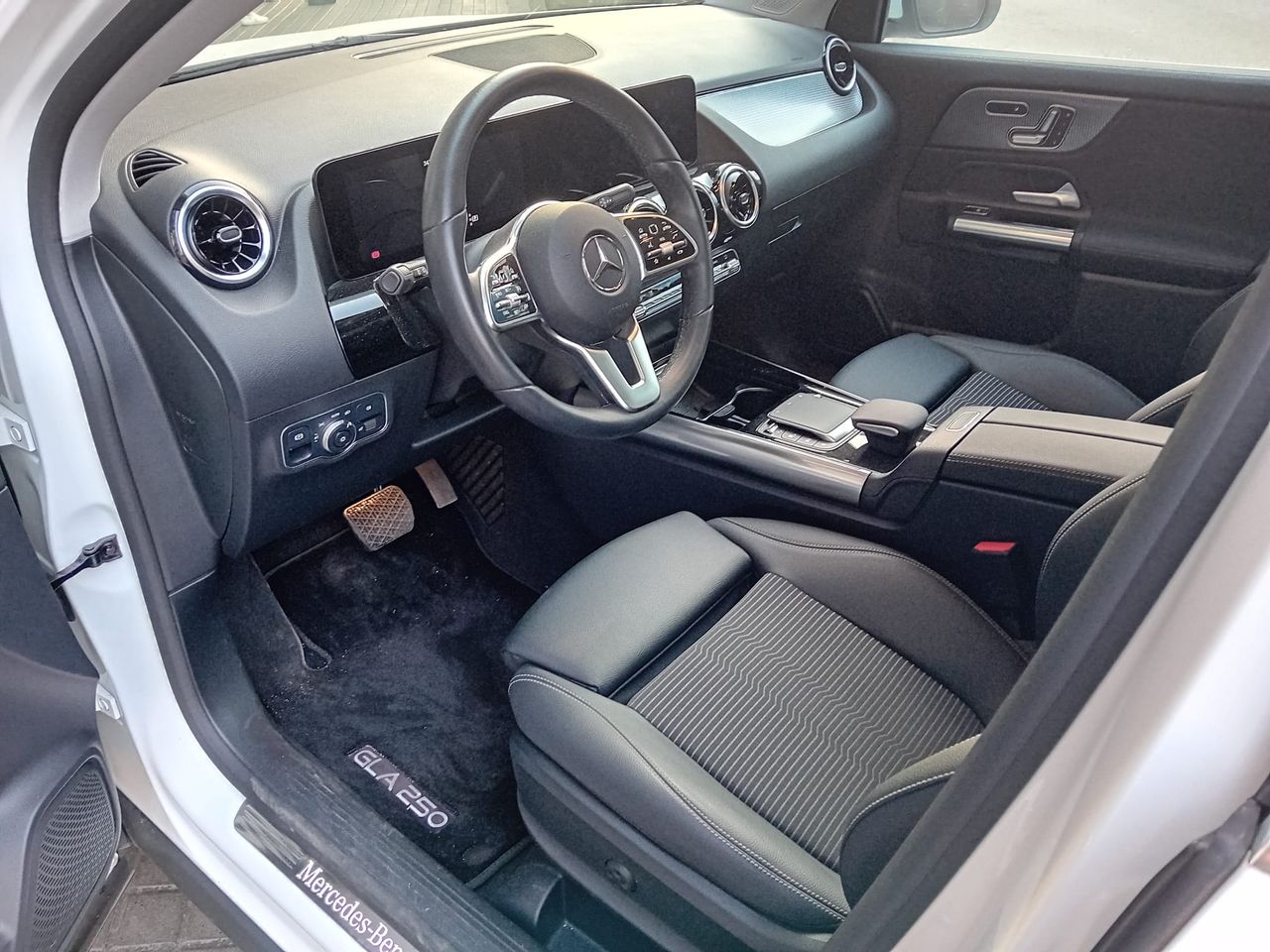 Foto Mercedes-Benz Clase GLA 8
