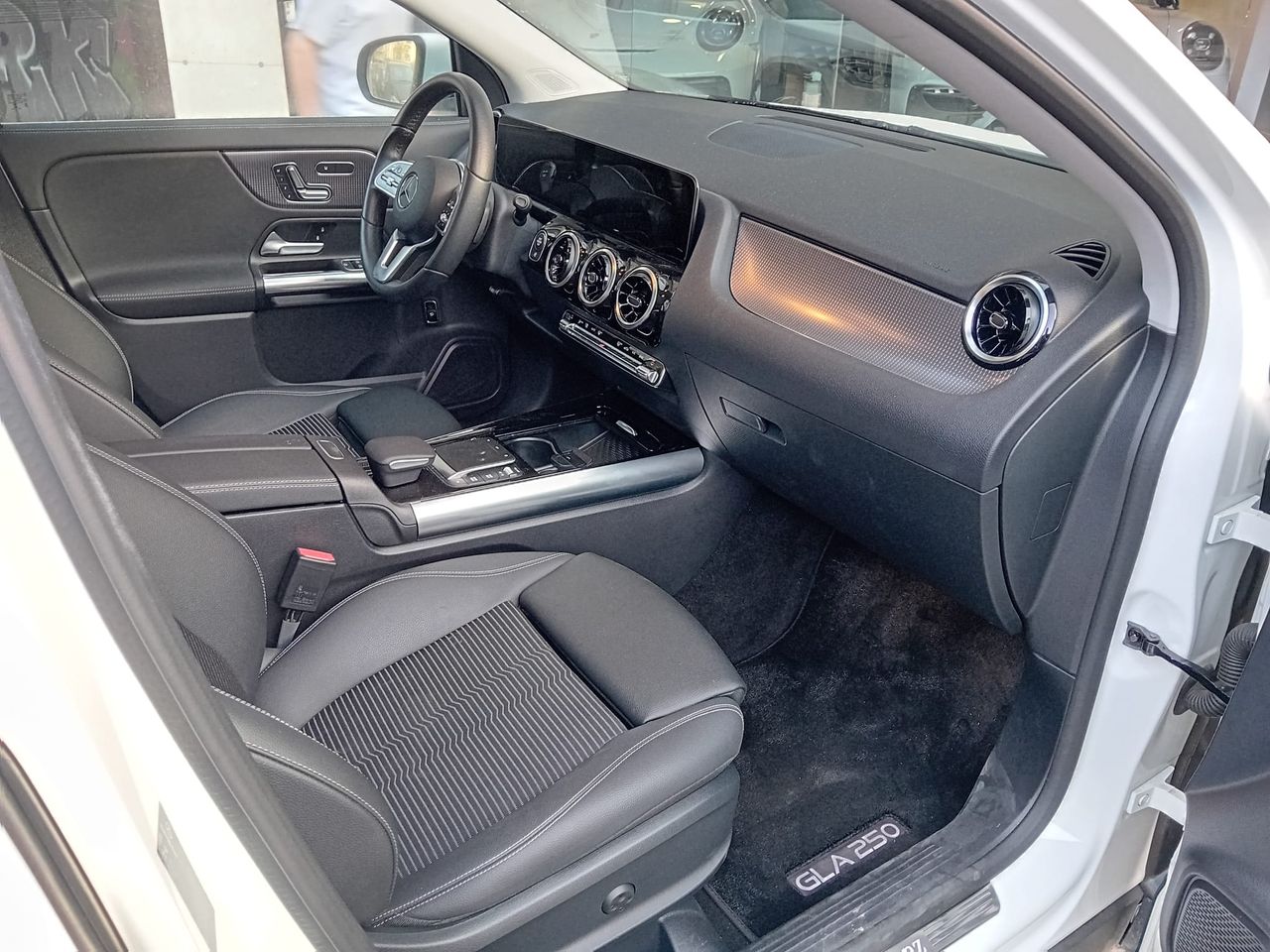 Foto Mercedes-Benz Clase GLA 9