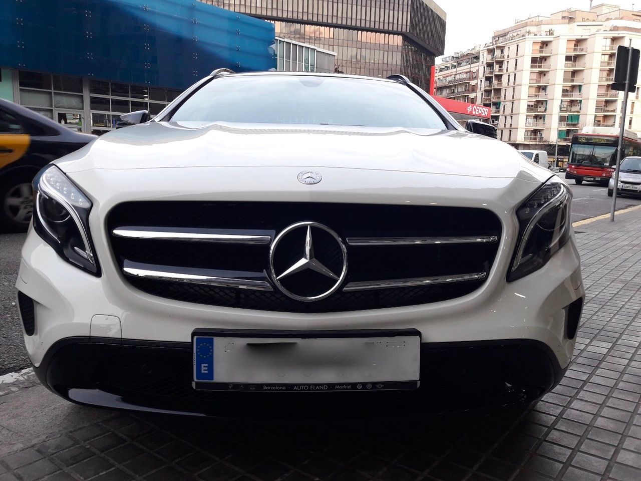 Foto Mercedes-Benz Clase GLA 2