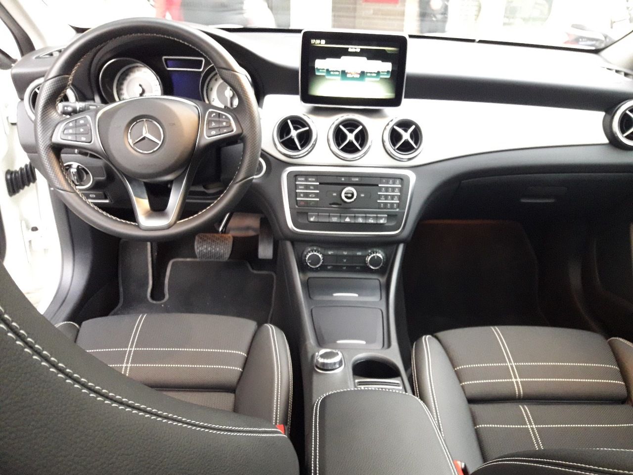 Foto Mercedes-Benz Clase GLA 7