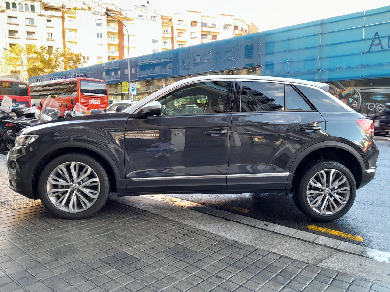 Foto Volkswagen T-Roc 4