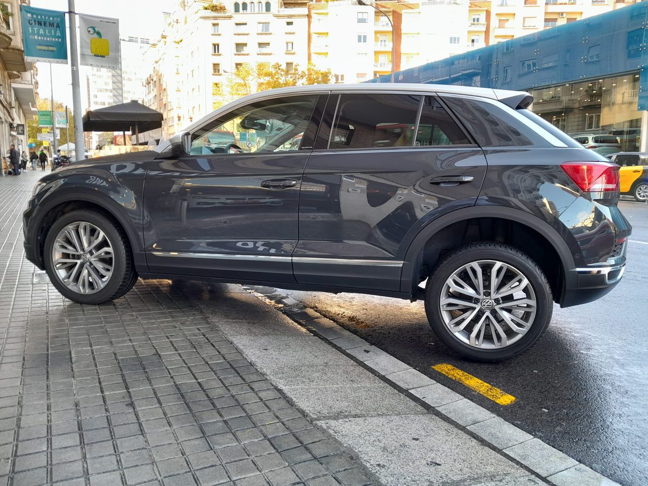 Foto Volkswagen T-Roc 5