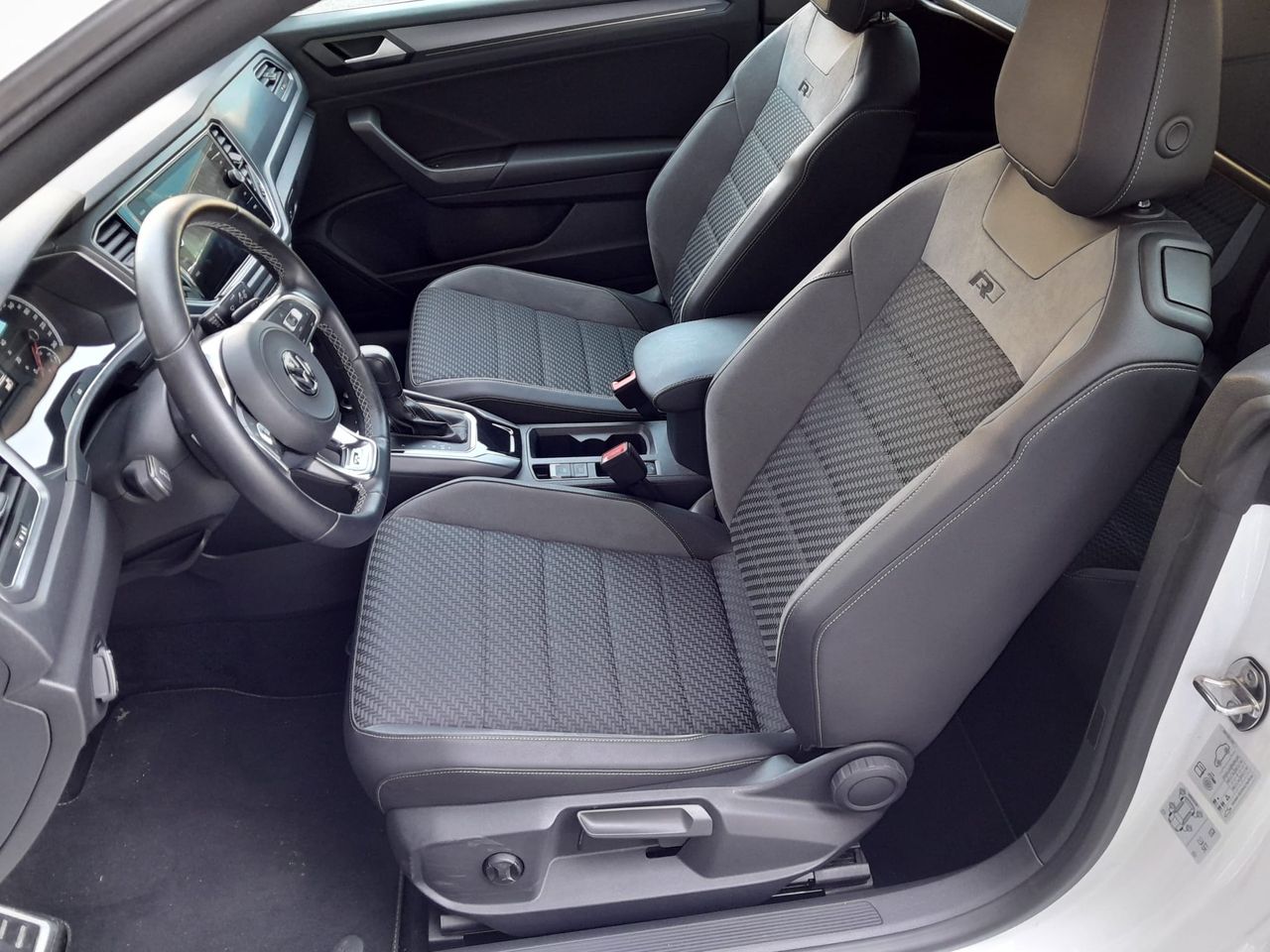 Foto Volkswagen T-Roc 9