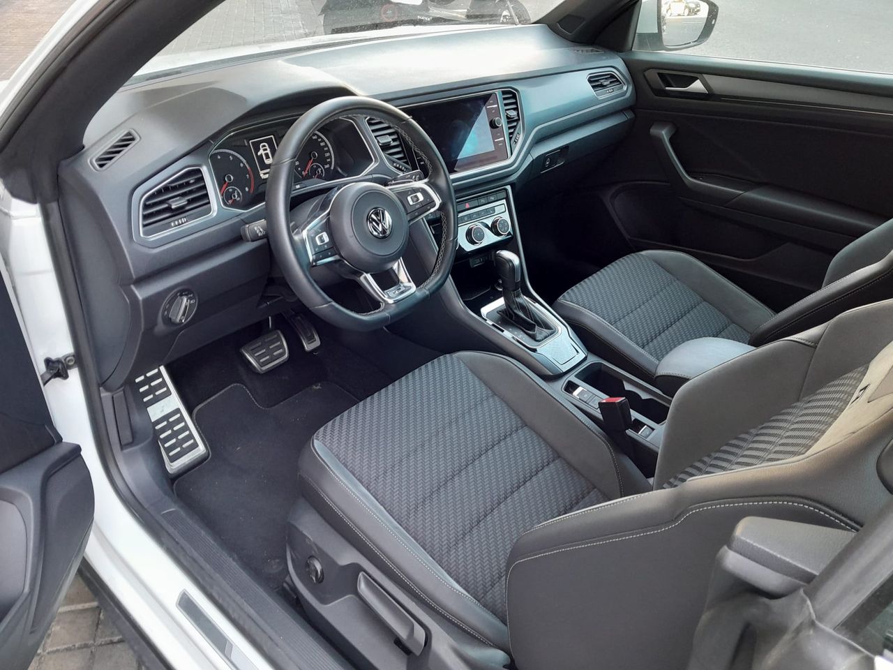 Foto Volkswagen T-Roc 10
