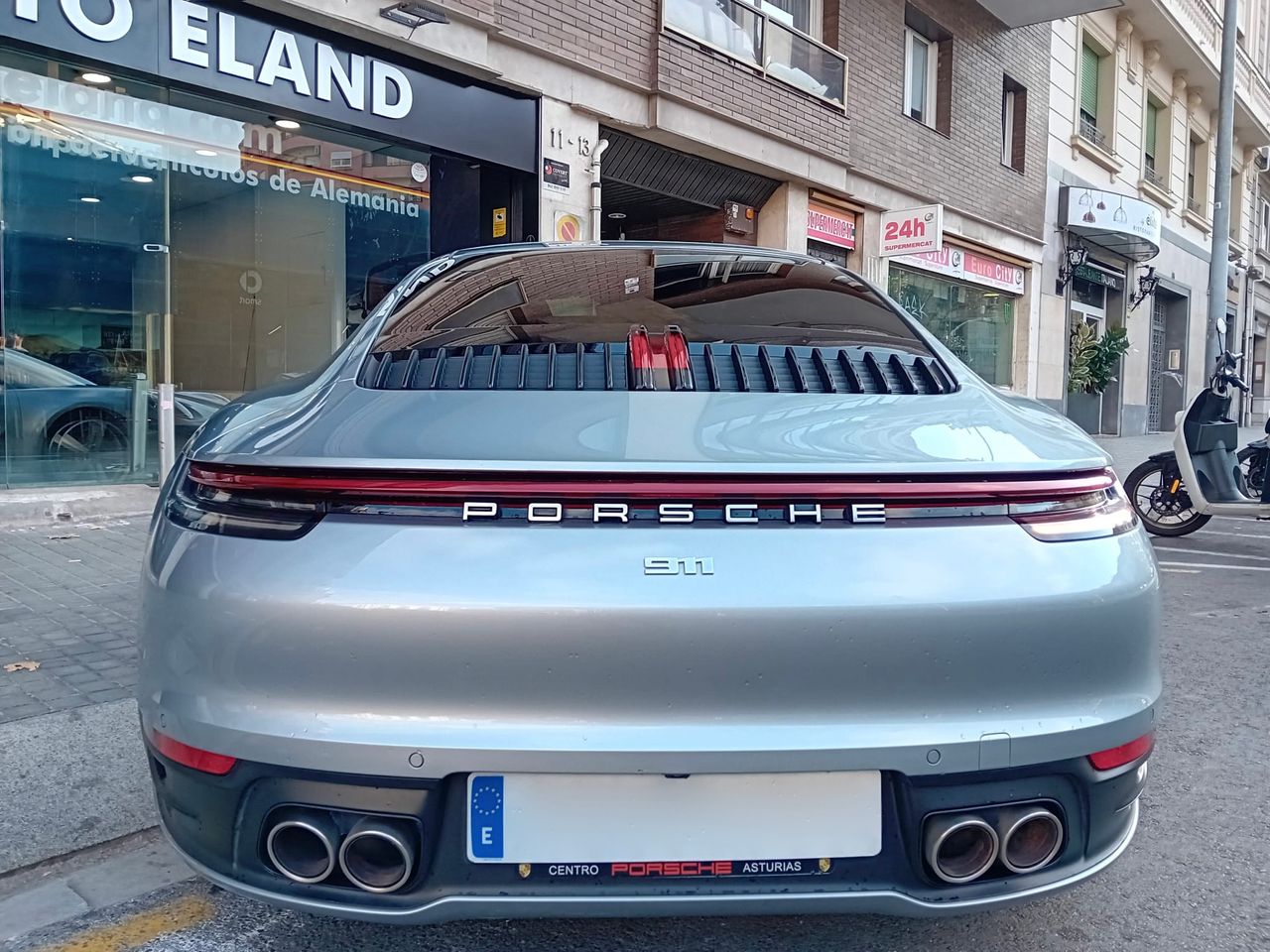 Foto Porsche 992 3