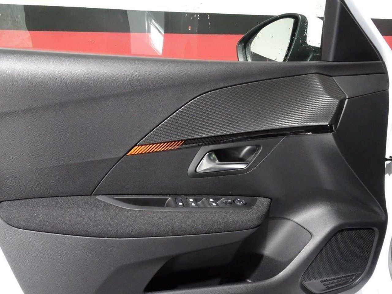 Foto Peugeot 208 12