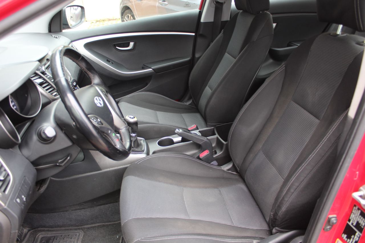 Foto Hyundai i30 8