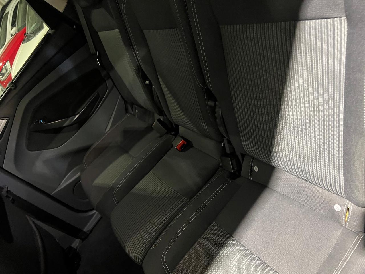 Foto Ford C-Max 11