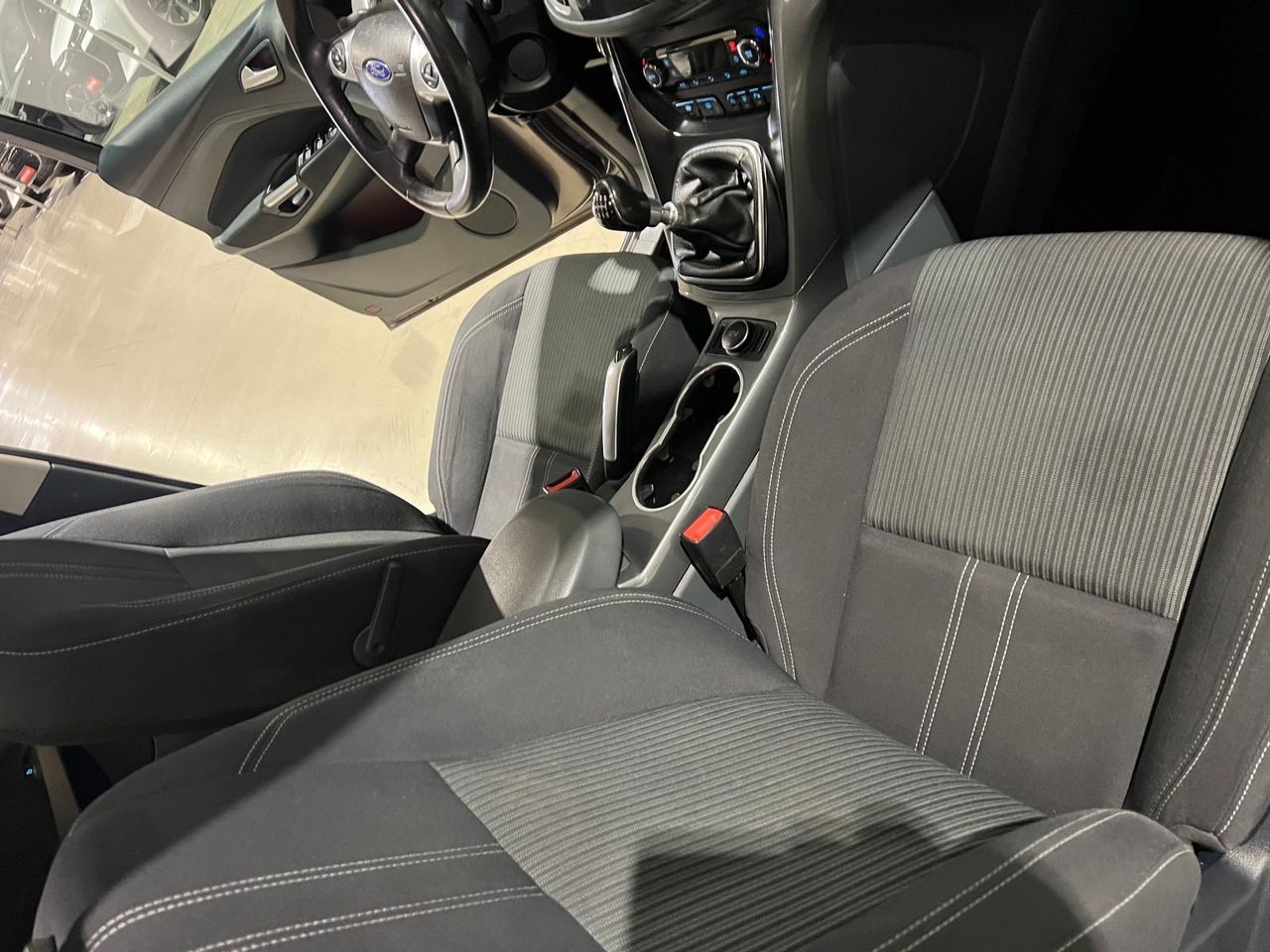 Foto Ford C-Max 18