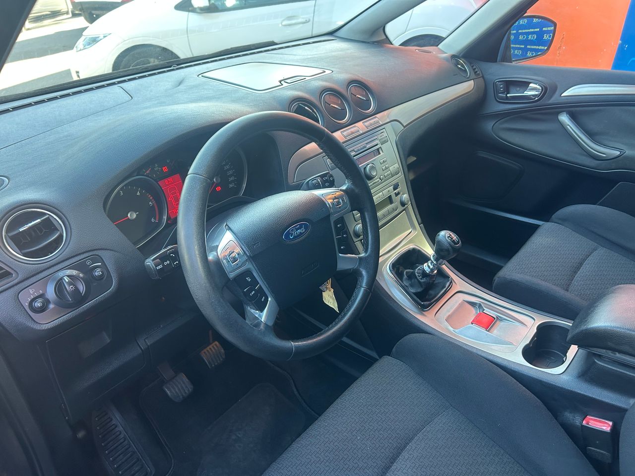 Foto Ford S-Max 10