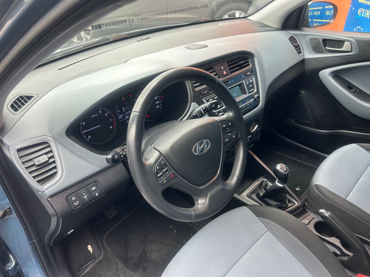Foto Hyundai i20 9