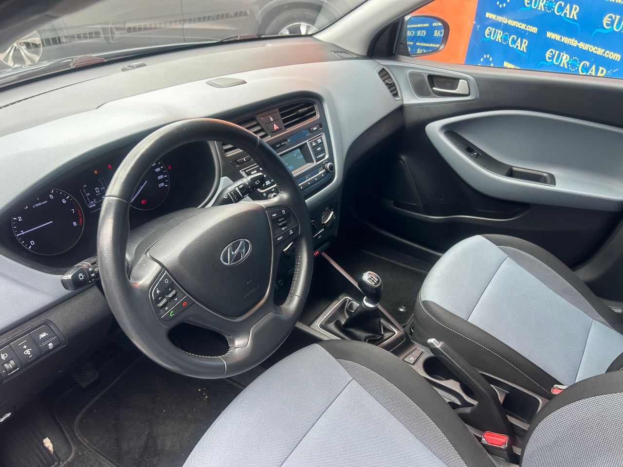 Foto Hyundai i20 10