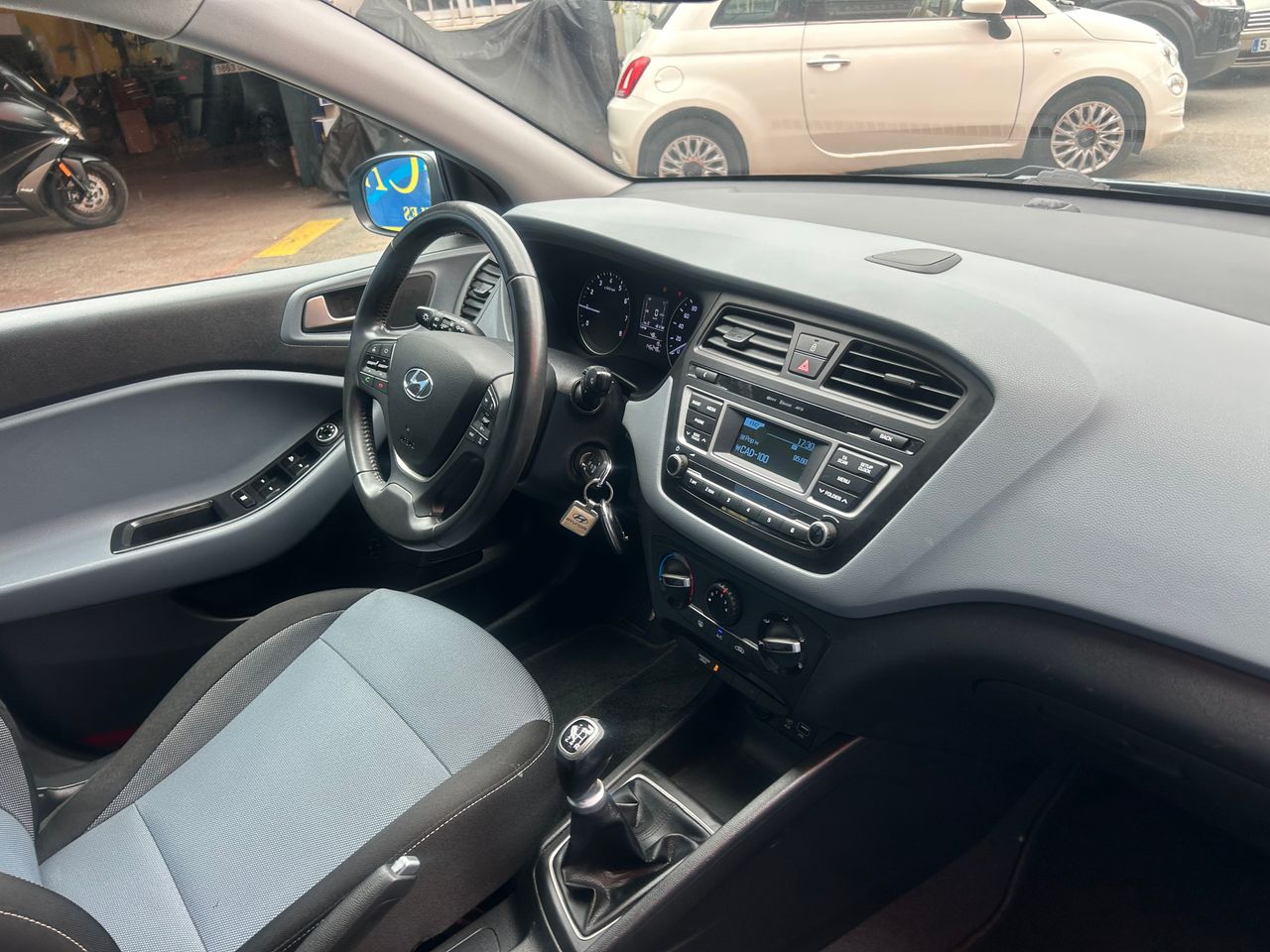 Foto Hyundai i20 19