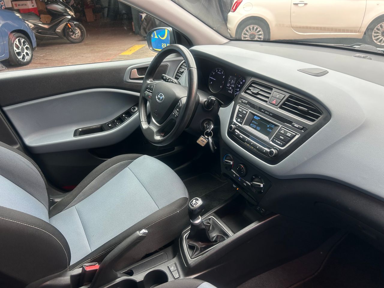 Foto Hyundai i20 21