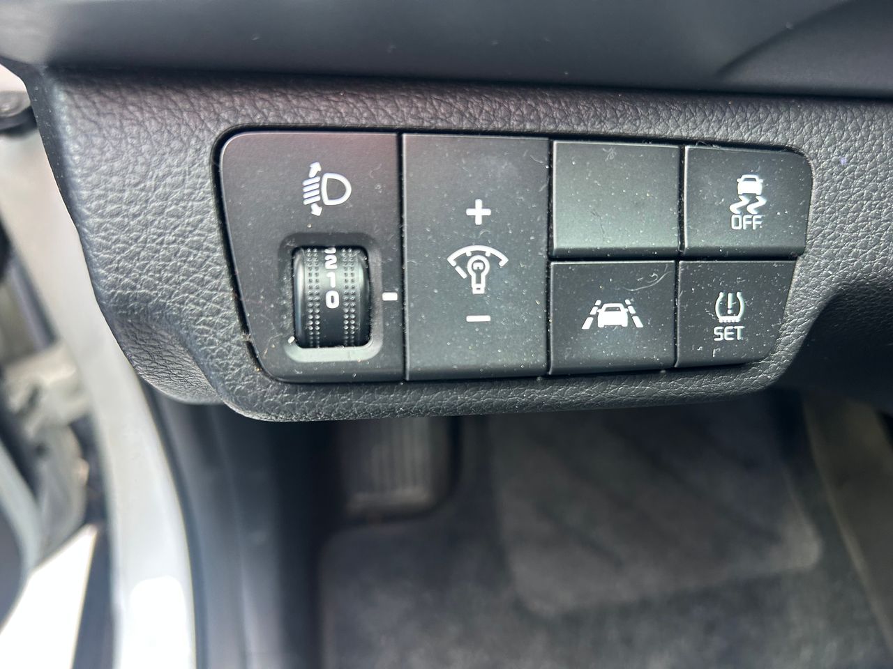 Foto Kia Stonic 12