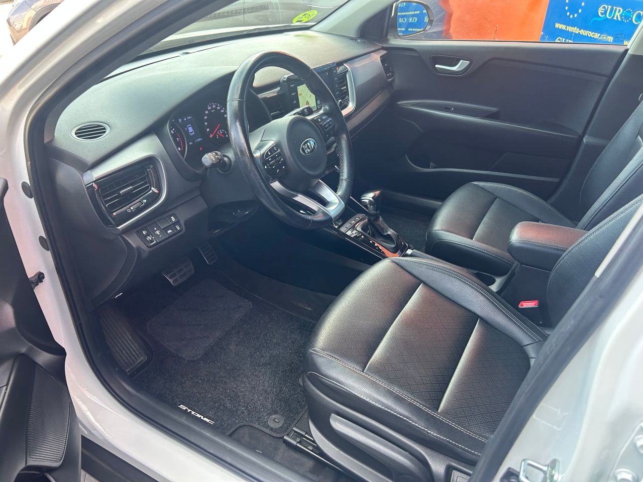 Foto Kia Stonic 17
