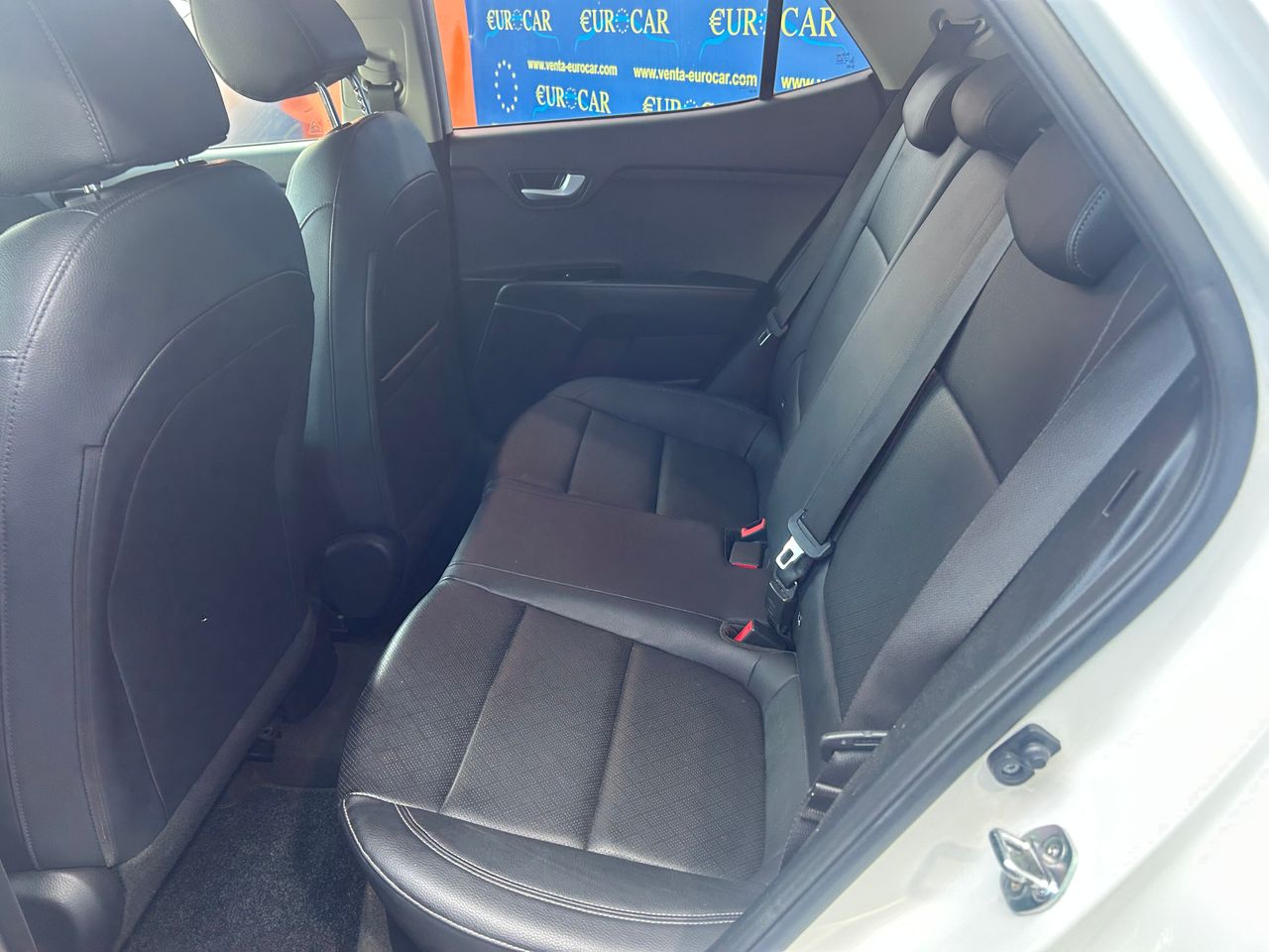 Foto Kia Stonic 18