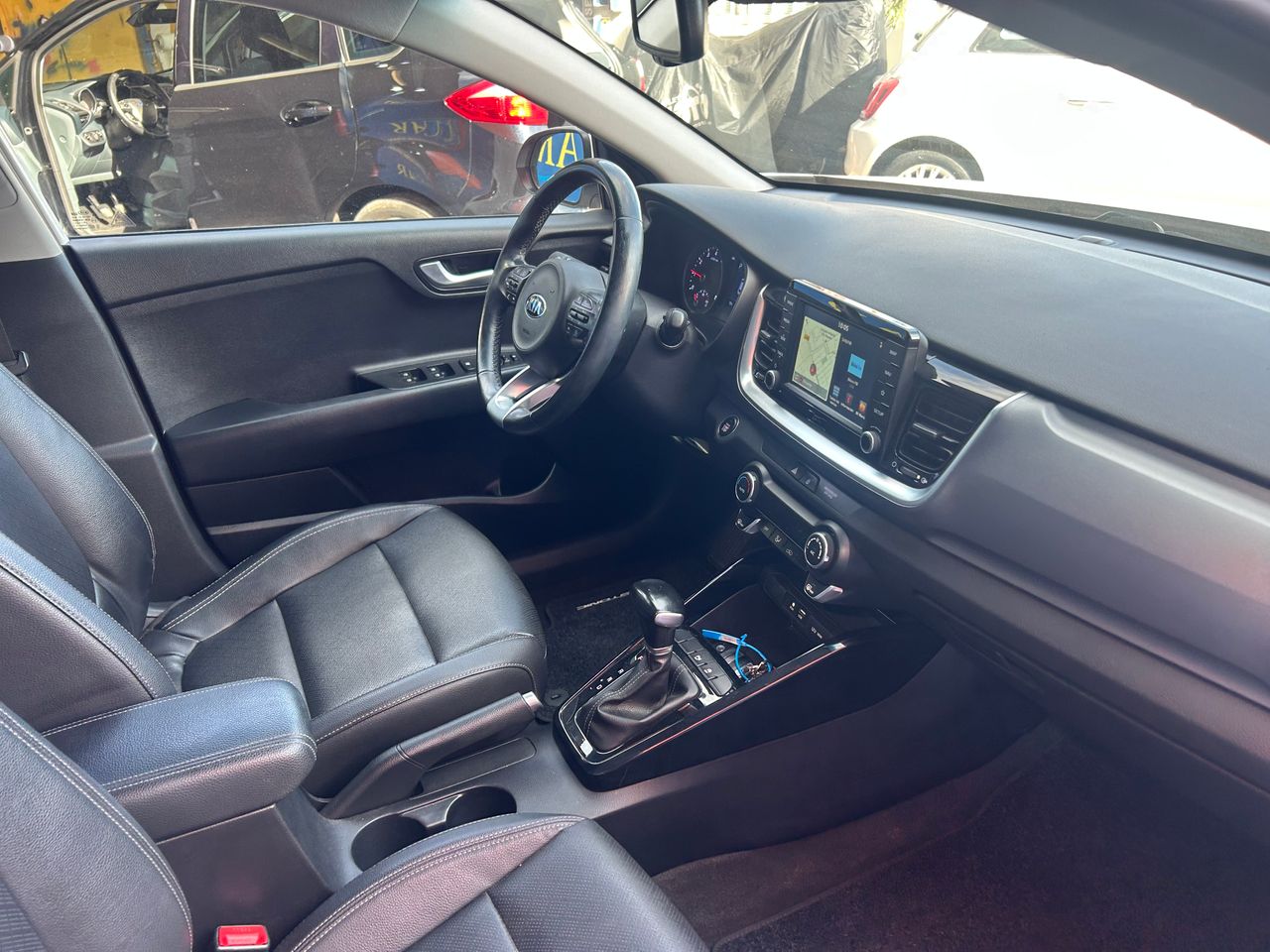 Foto Kia Stonic 24