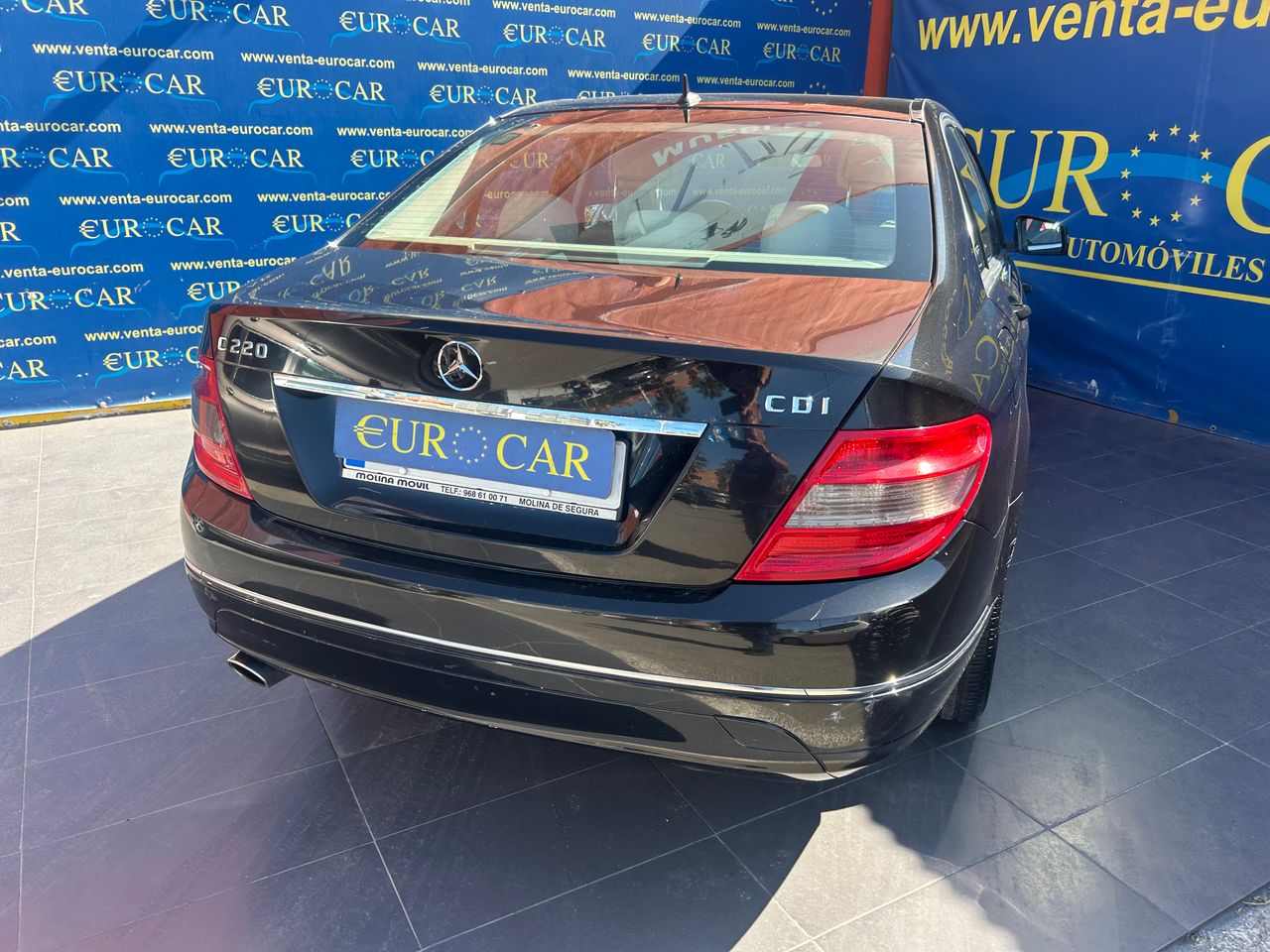 Foto Mercedes-Benz Clase C 28