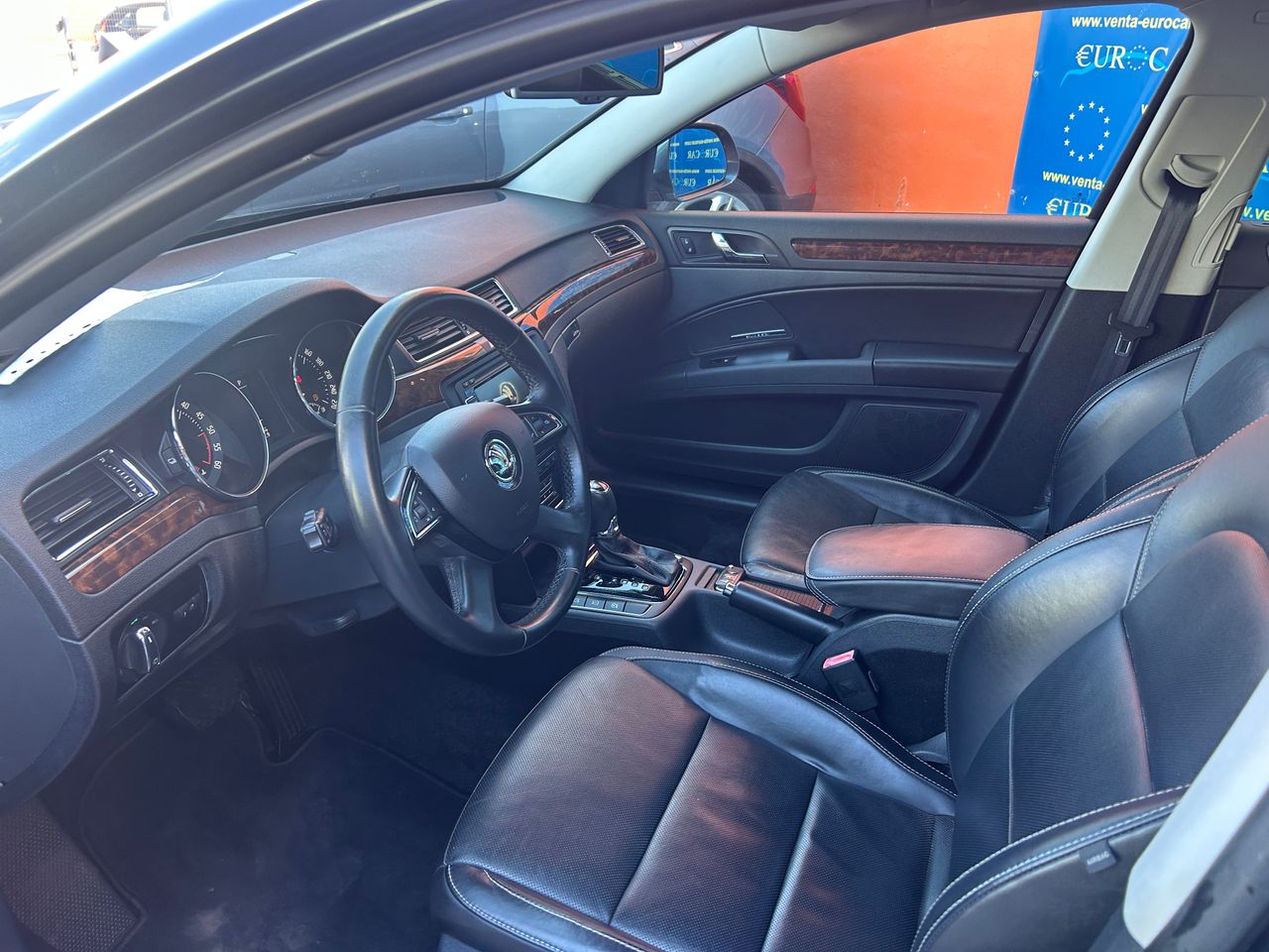 Foto Skoda Superb 12