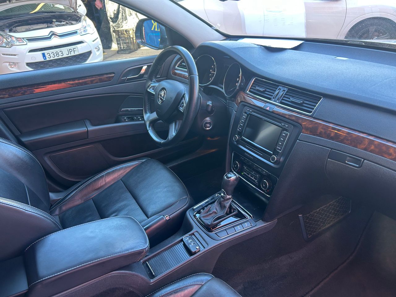 Foto Skoda Superb 27
