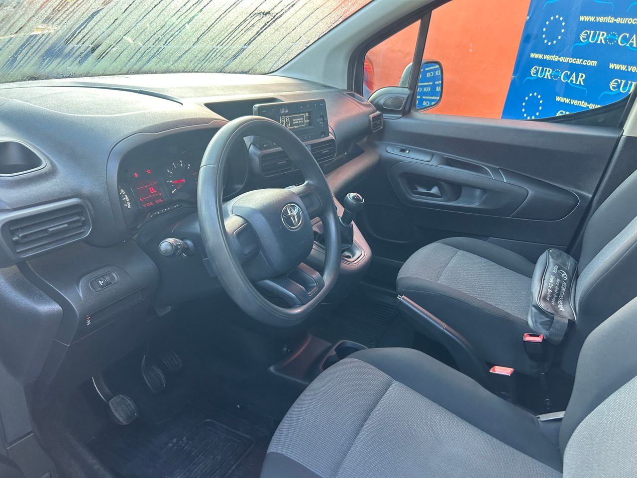 Foto Toyota Proace 9
