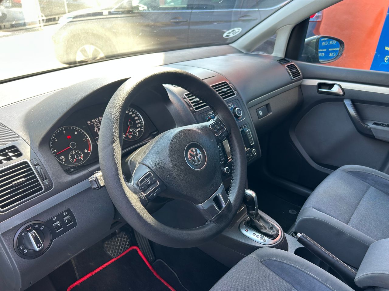 Foto Volkswagen Touran 11