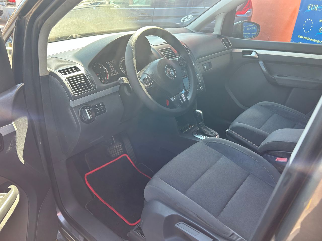Foto Volkswagen Touran 16