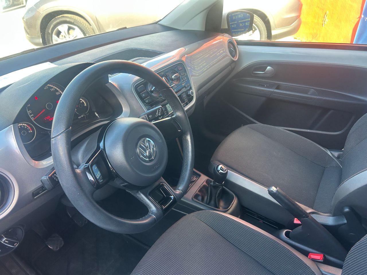 Foto Volkswagen Up 12