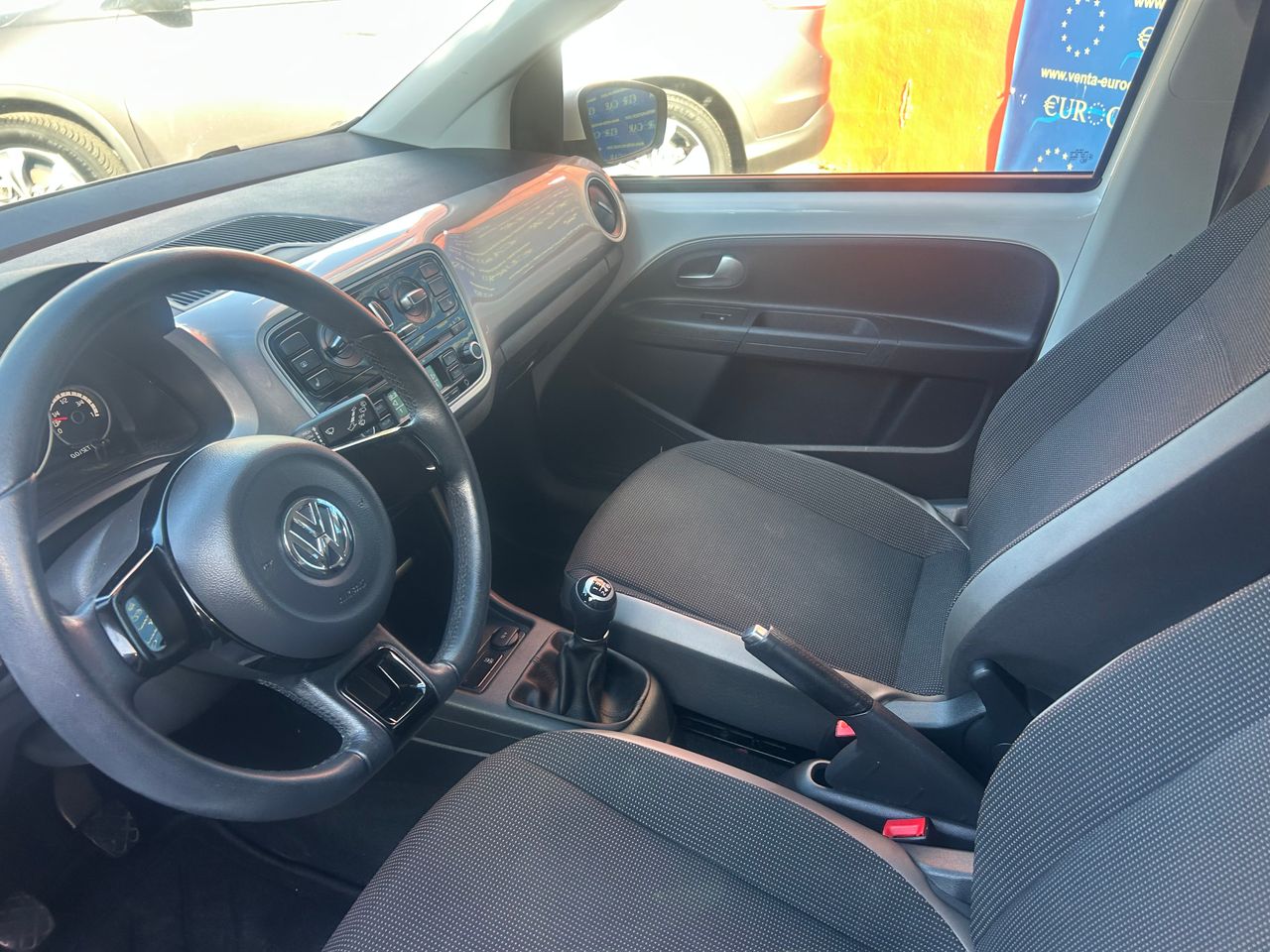 Foto Volkswagen Up 13