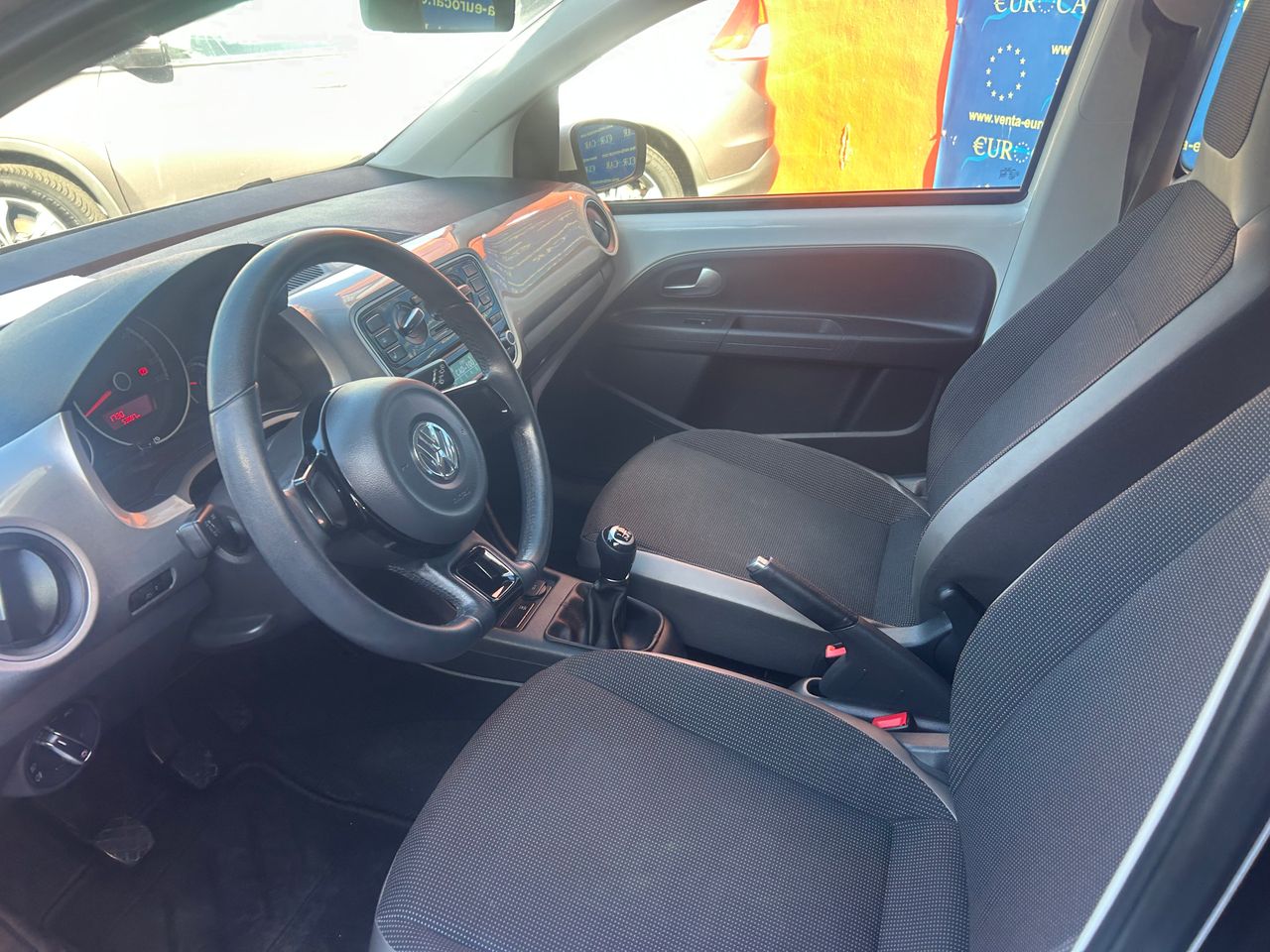 Foto Volkswagen Up 14