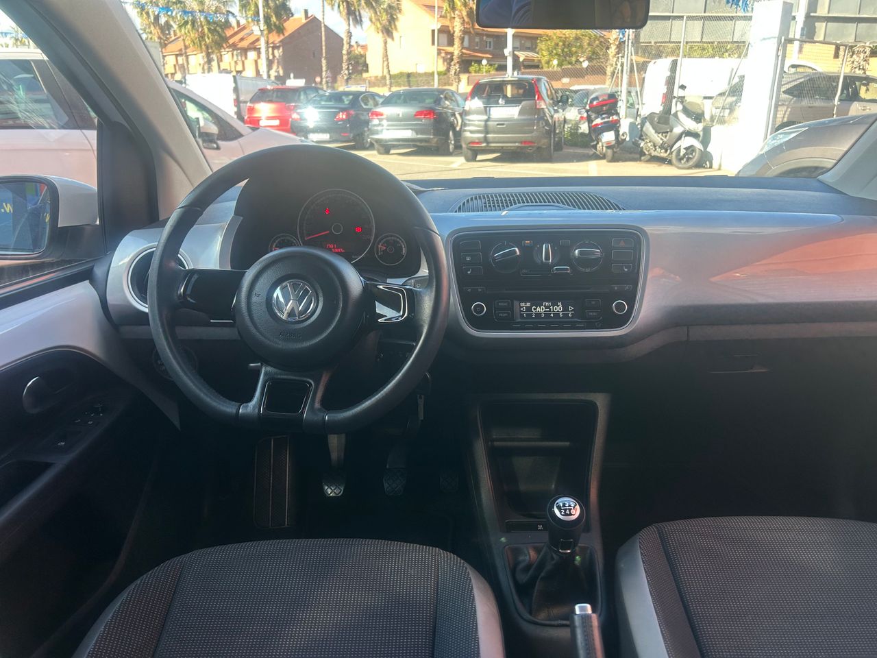 Foto Volkswagen Up 17