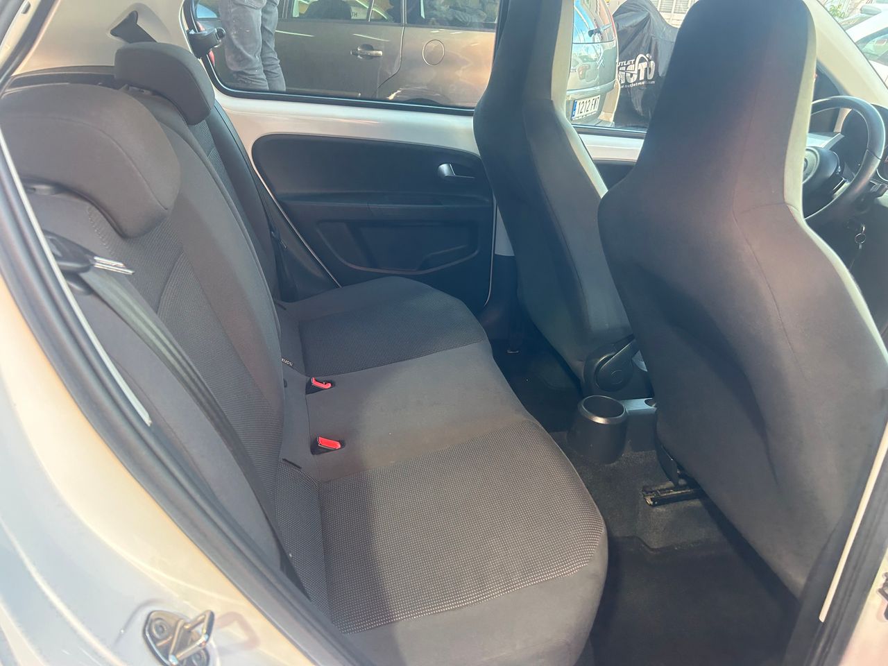 Foto Volkswagen Up 25