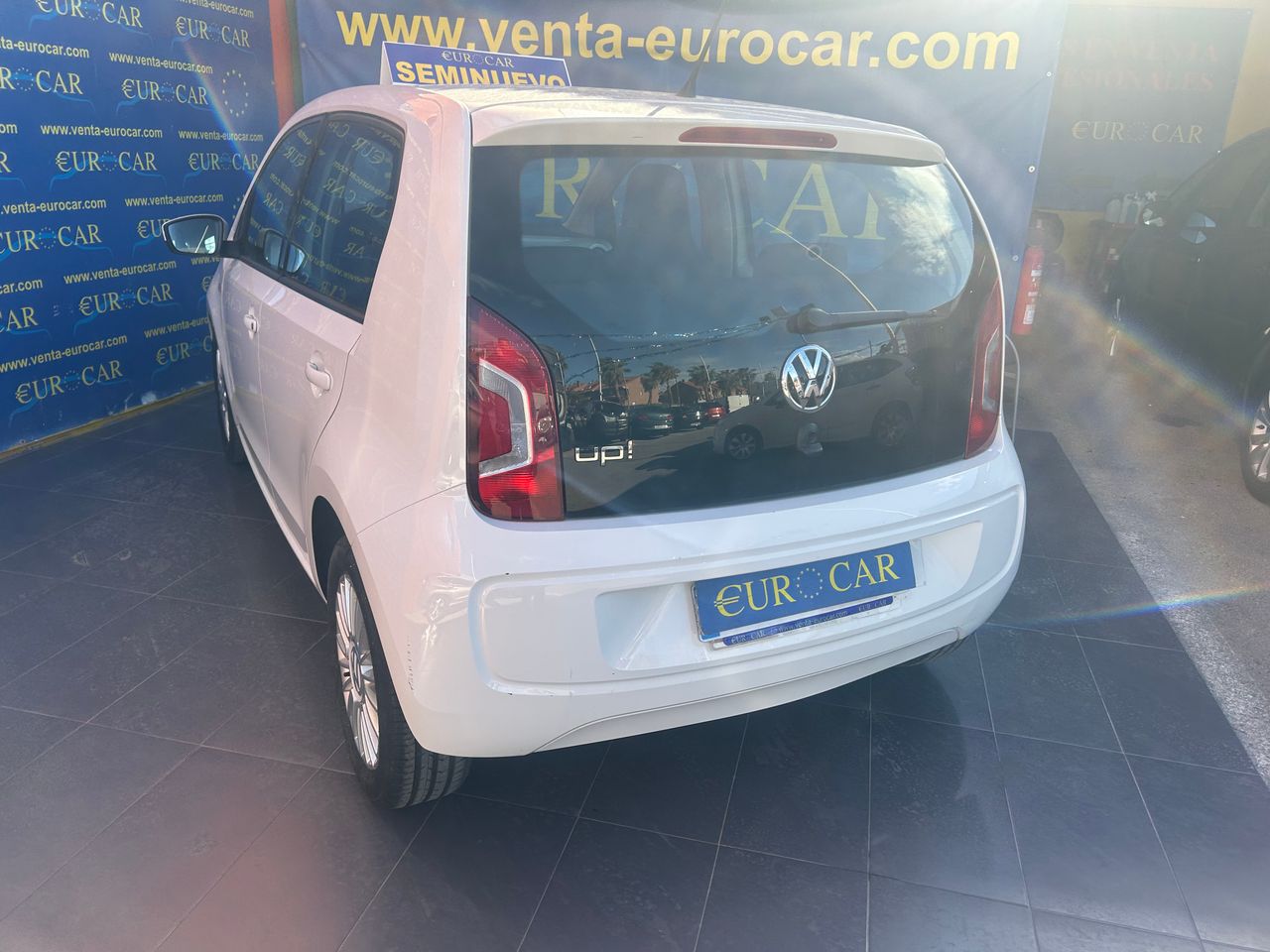 Foto Volkswagen Up 32